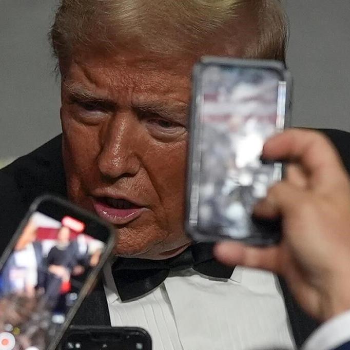 Fox News says none of its employees wrote jokes for Trump to tell at traditional campaign dinner